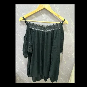 Black Top with Strapes