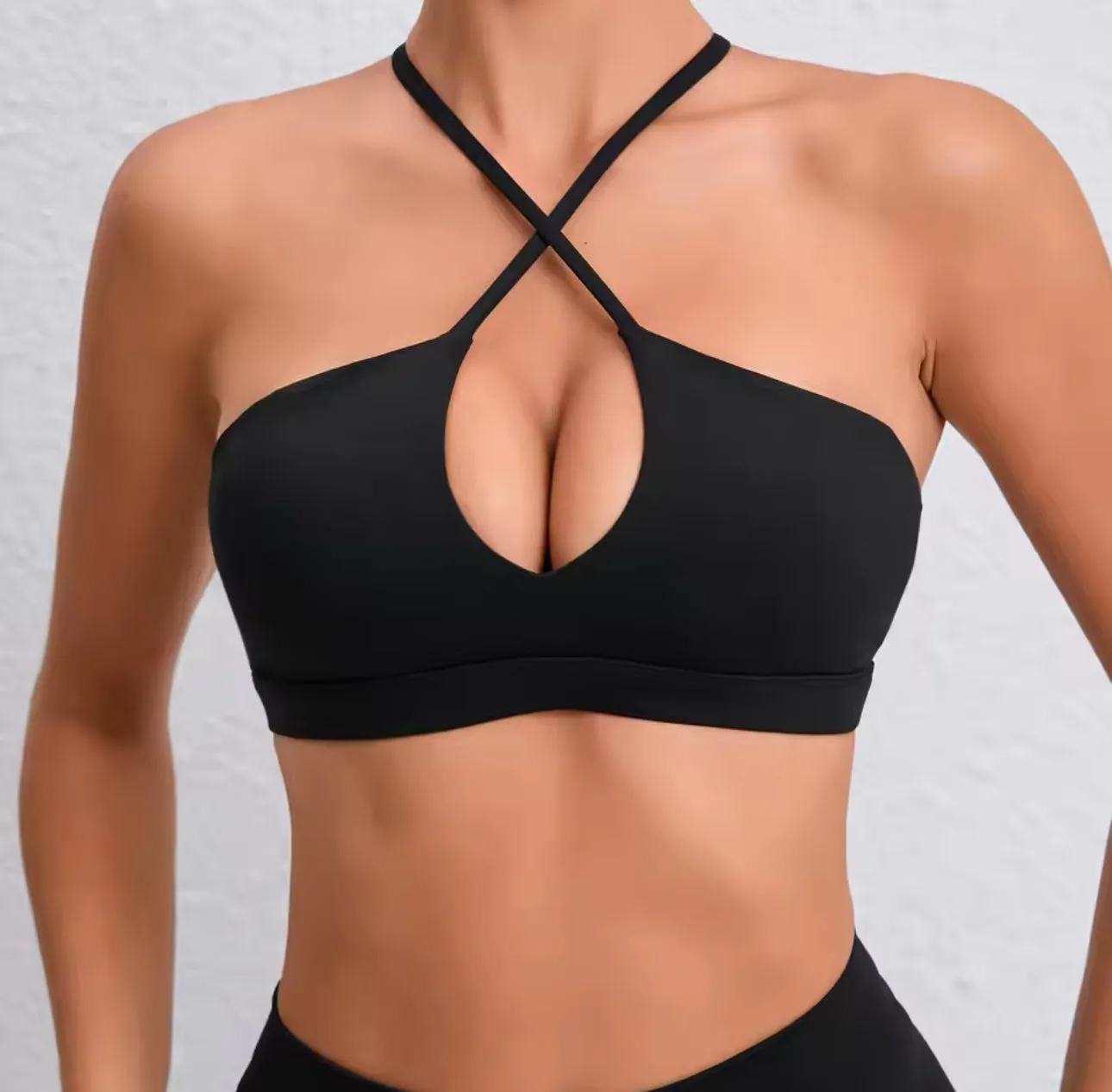 Serena Twist Sports Top