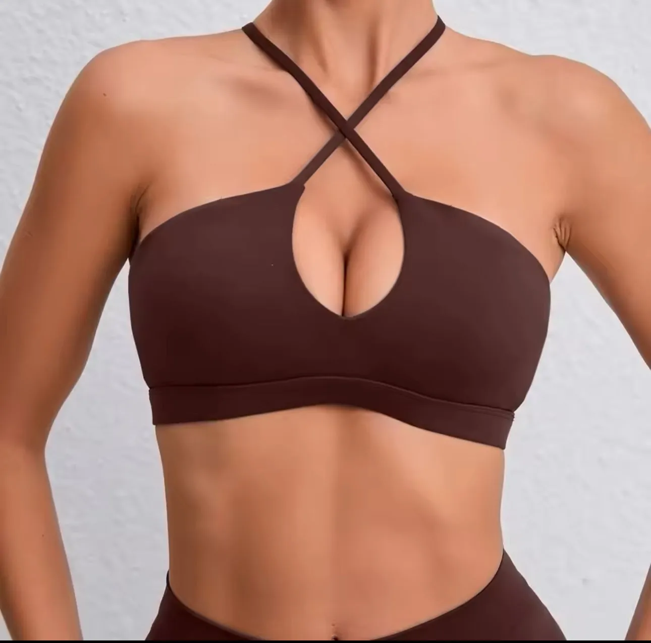 Serena Twist Sports Top